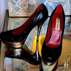 Steve Madden snakeskin heels